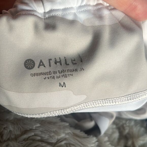 Athleta Camo Contender 7/8 Tight Leggings Pockets M - Picture 9 of 9